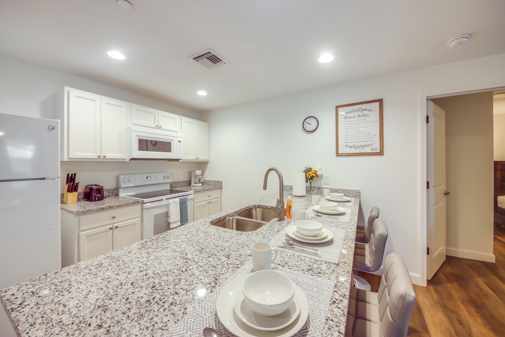 Pet-friendly Labelle Apt, Close to River!
