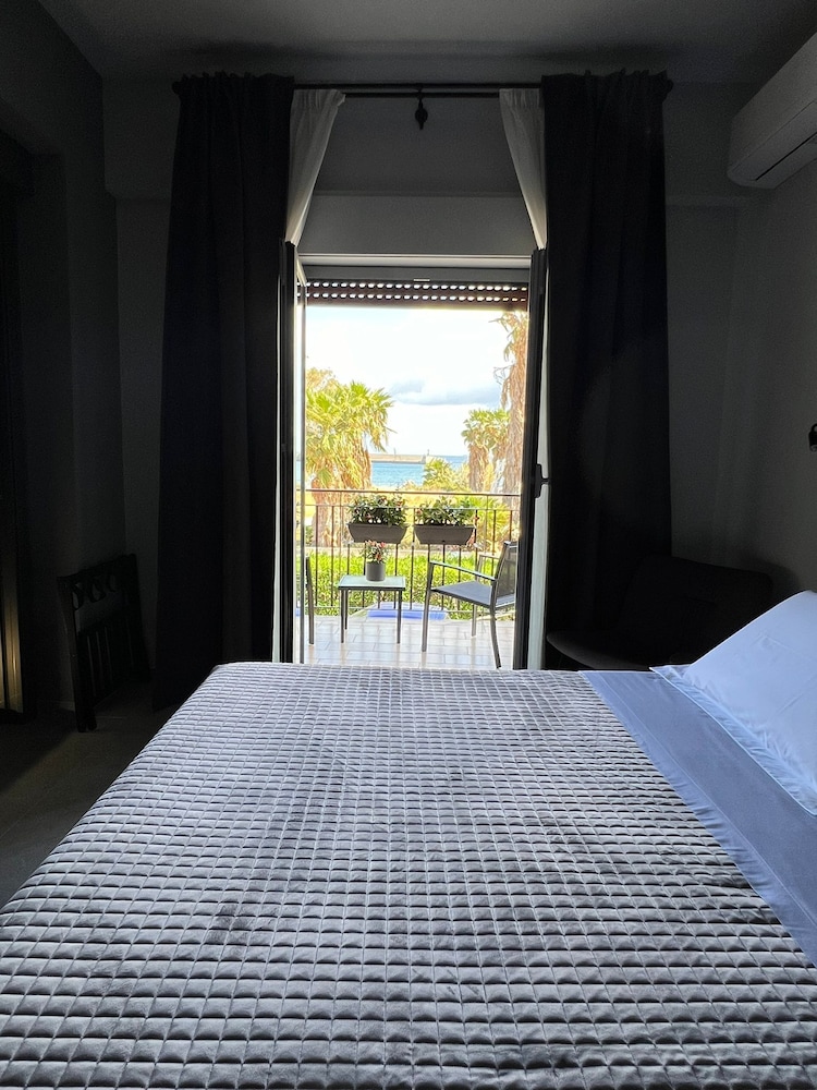 MIA Rooms B&B