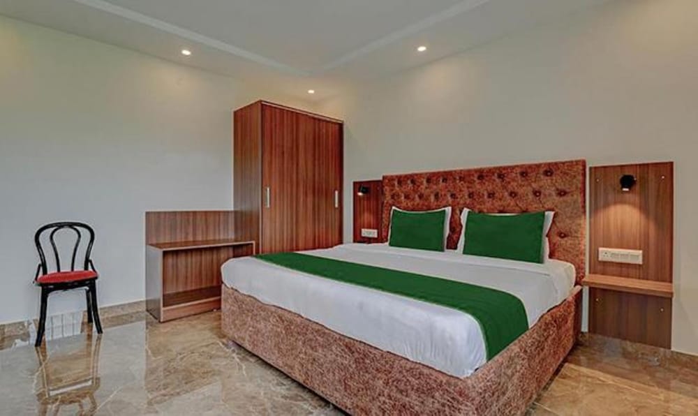 Fabhotel Shri Krishna Residency