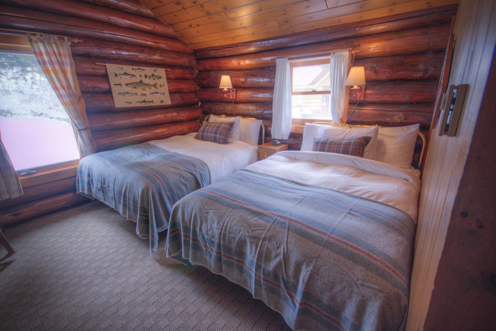 Cascade Lodge