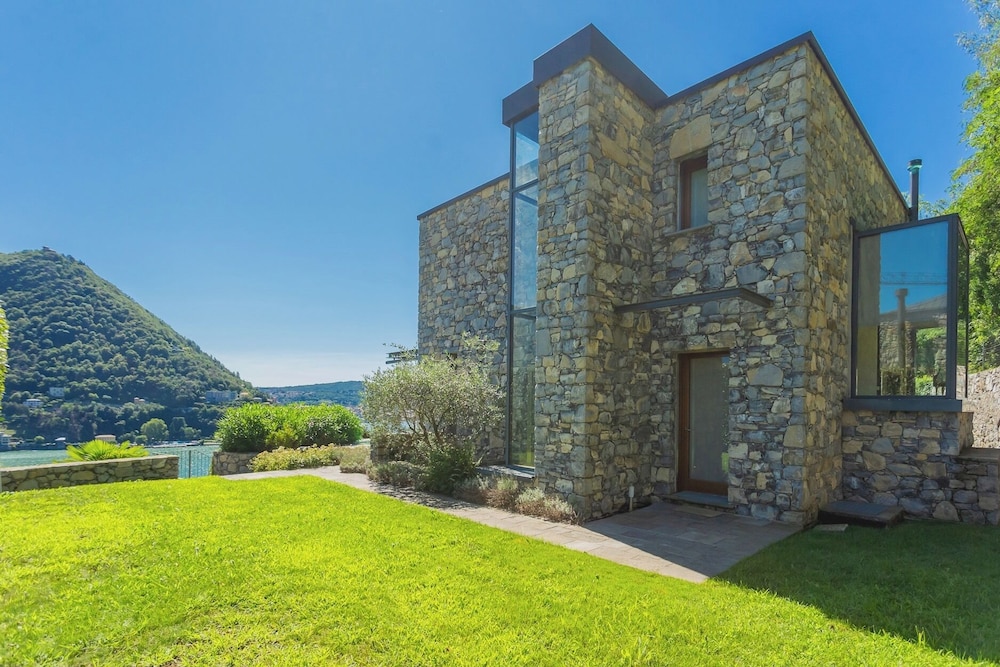 Villa Infinity by Rent all Como