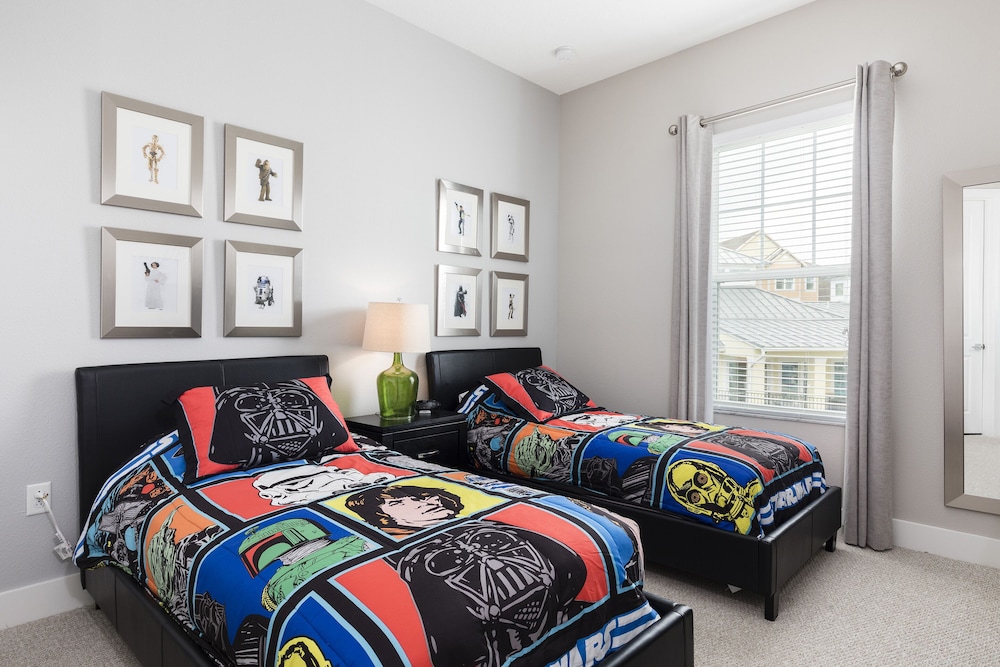 Summerville Vacation Homes by Columbia Management