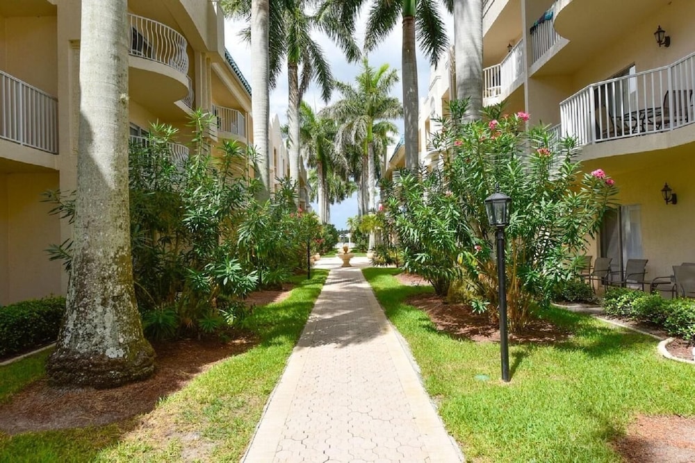 Palm Bay Club by Beachside Management