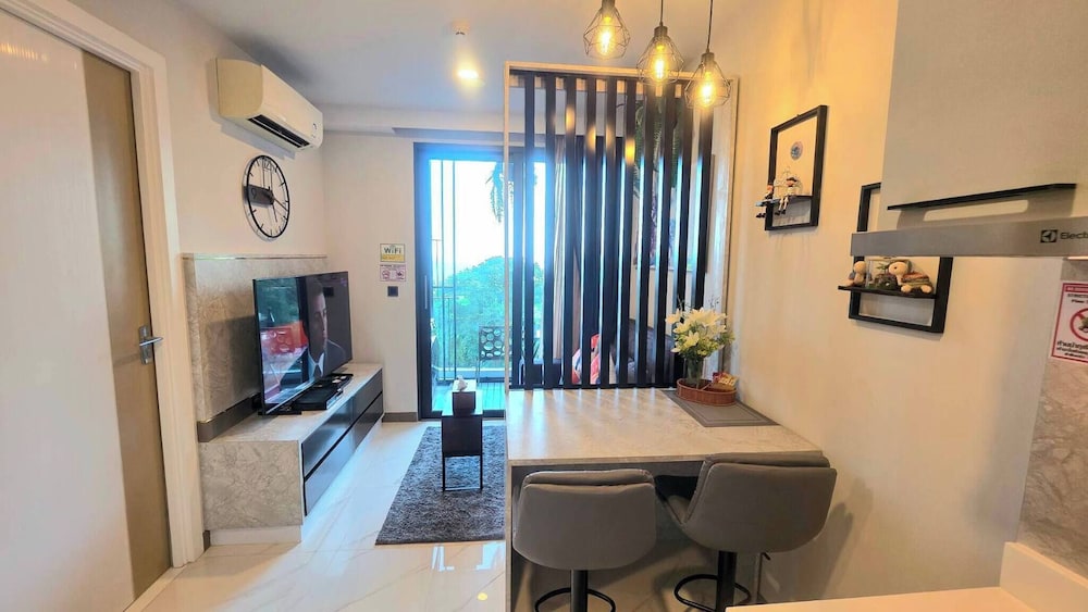 A303 - 1 Bdr Condo Partial Sea View, Ao Nang Beach