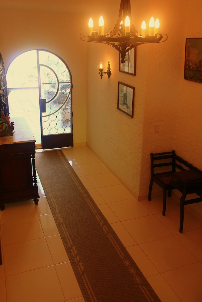 Casa & Mar Colonial