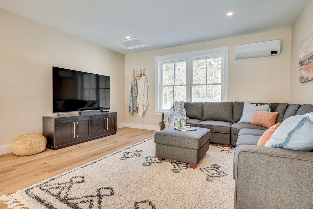 Dock & Game Room: New Waterfront Home in Lyman!