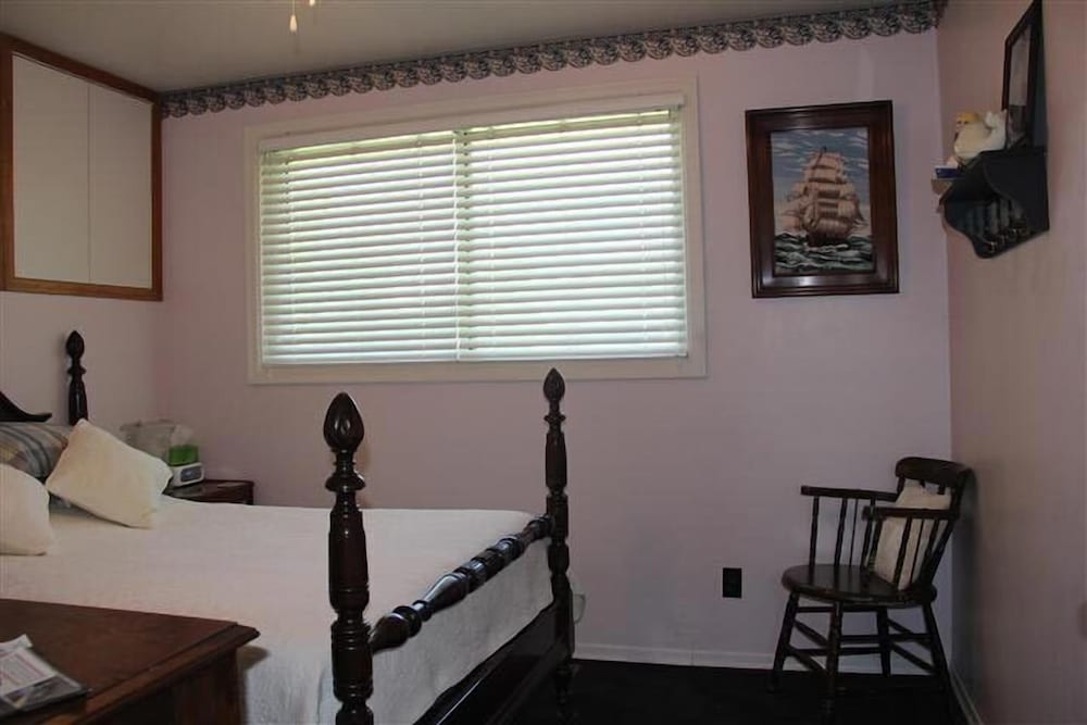 Joe-Lin Station Bed & Breakfast