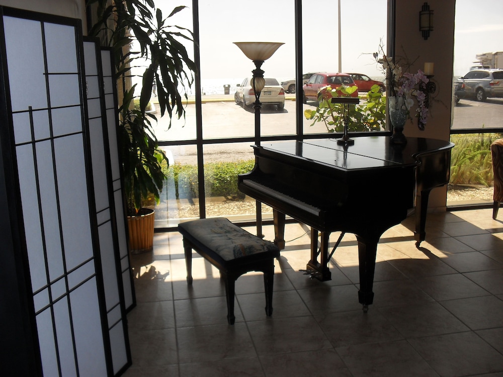 By The Sea Gulf View Deluxe Condo