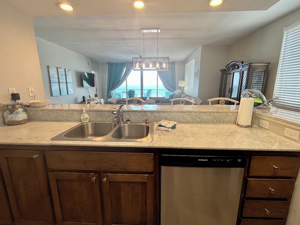 Emerald Key by Southern Vacation Rentals