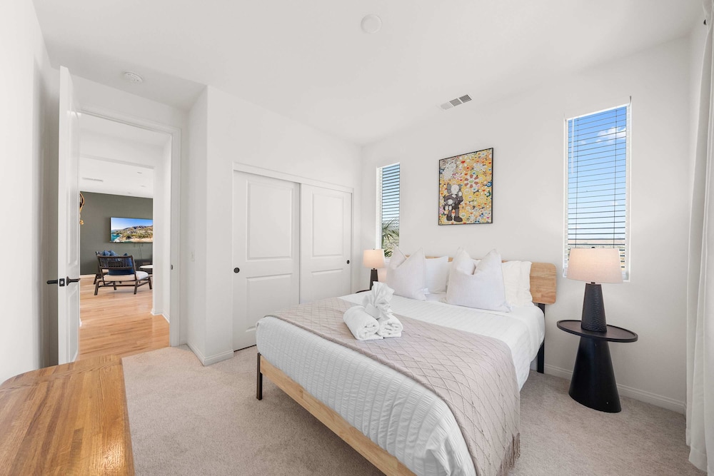 @ Marbella Lane - Curated 5BR in Upscale RMV Haven