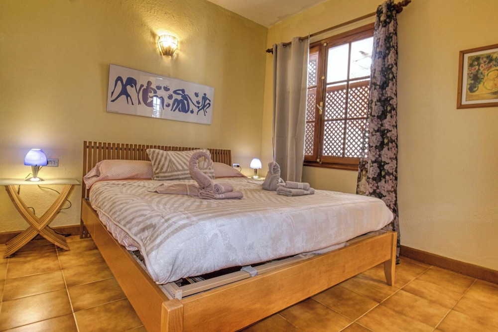 Ocean View-2 Bed-sleeps 4-marina