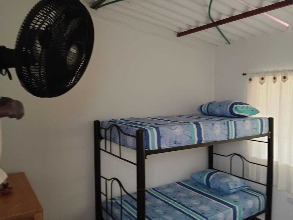 CASA DE CAMPO PRIVADA CON PISCINA