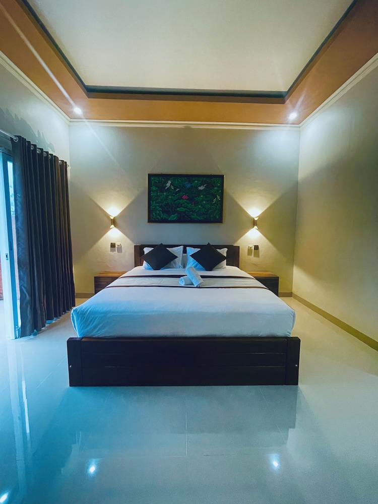 Kelingking Garden Villa