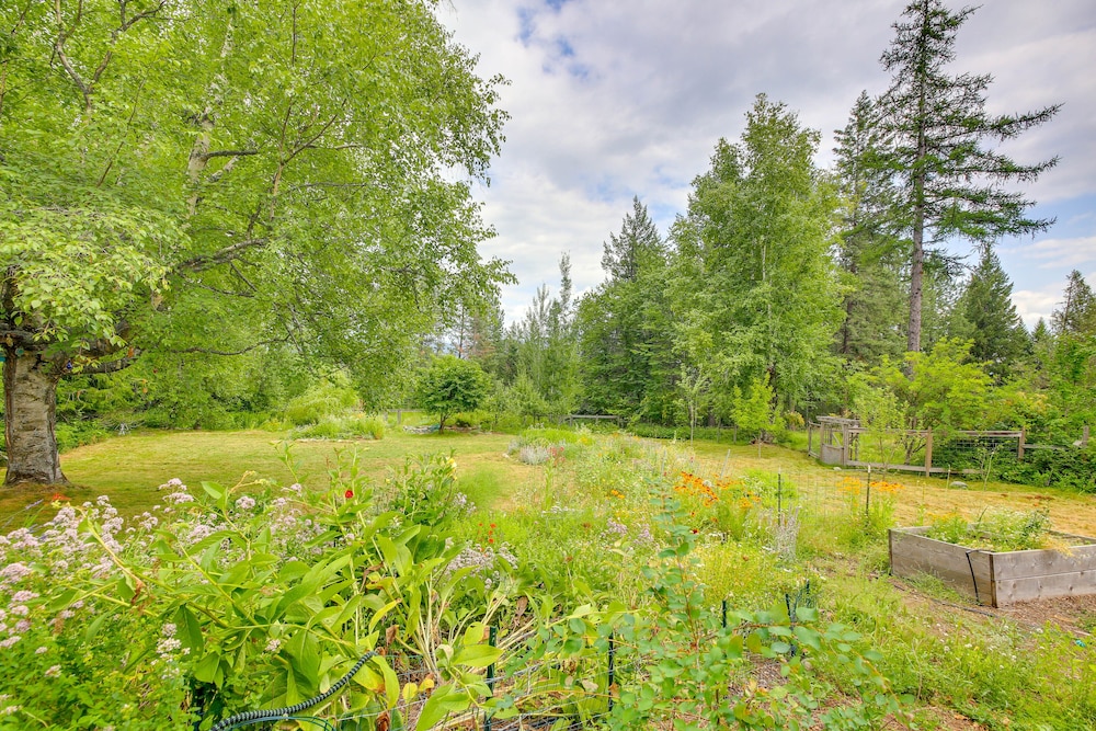 Sandpoint Vacations - 12 Mi to Schweitzer: Spacious Home w/ Deck! - Property Image 17