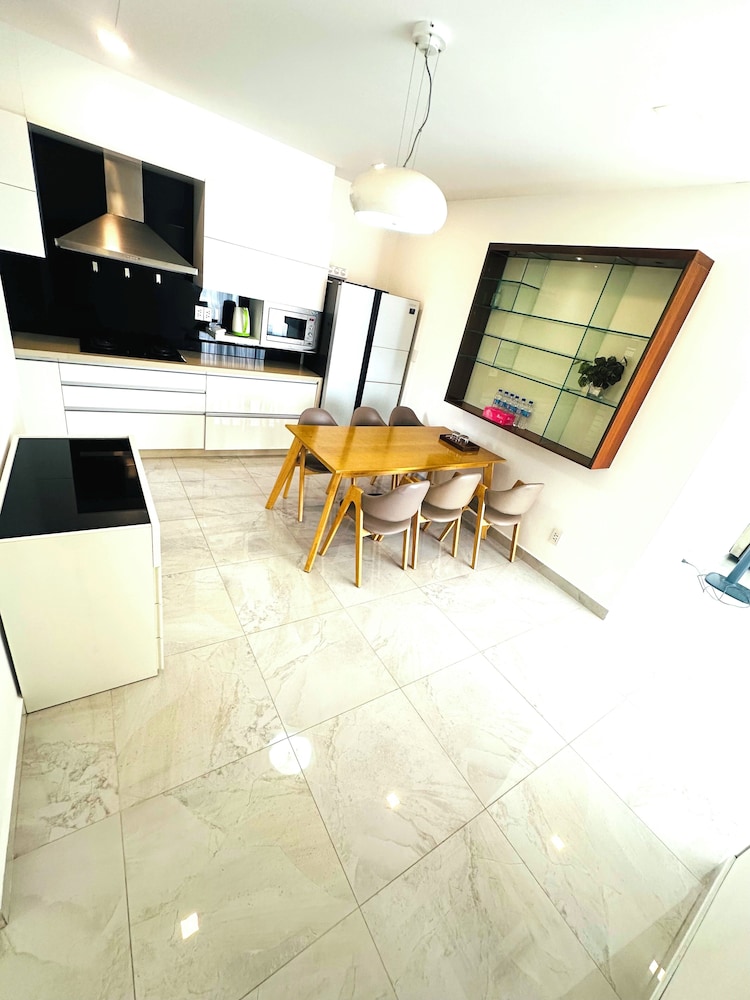 Diamond Suite Star Hill Apartment