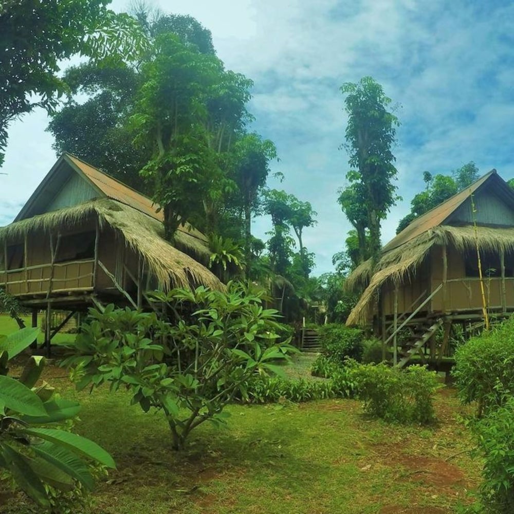 Bamboo Hideaway Resort