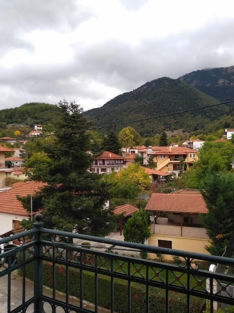 Aristarchos Lodge