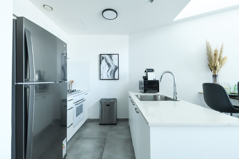 Luxe Apt in Top Tel Aviv Neighborhood view 2