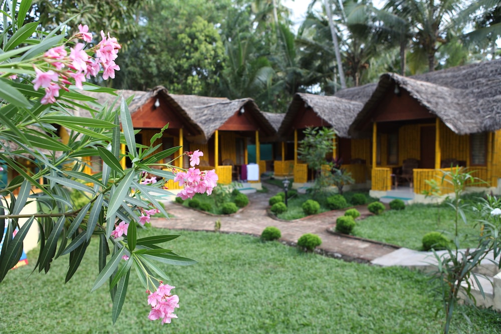 Savithri Inn