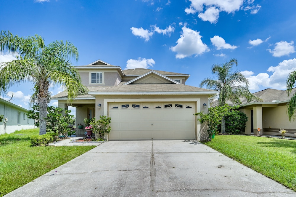 Tampa Bay Area Vacations - Sunny Wesley Chapel Home  2 Mi to Epperson Lagoon - Property Image 1
