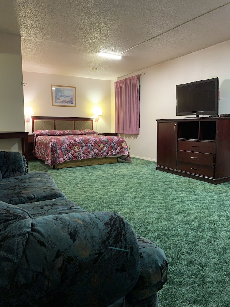 Travelers Inn