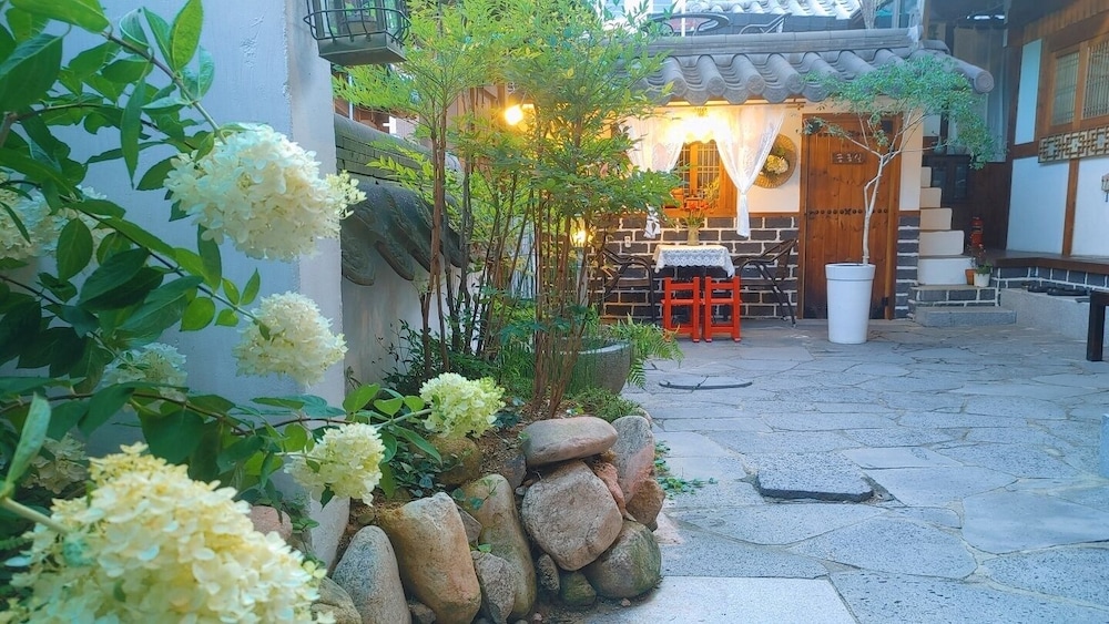 Gangneongjeon Hanok Stay