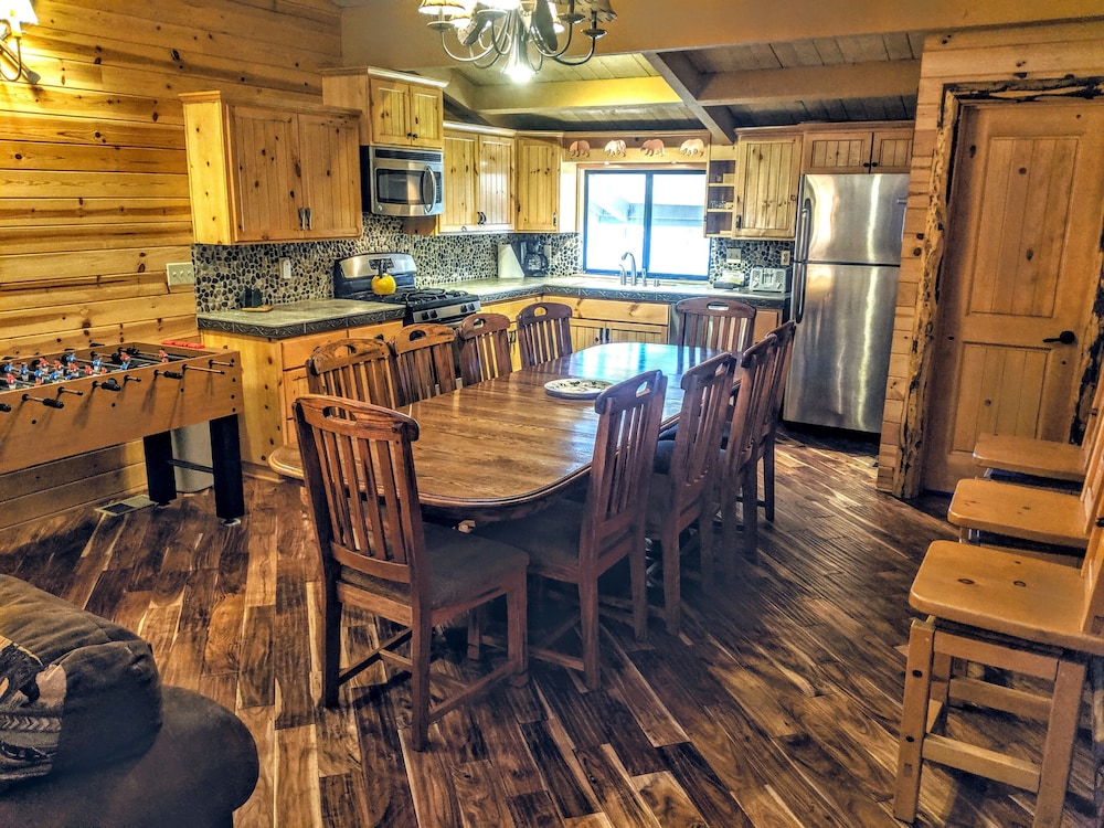 Snow Summit Townhouse Rentals & Sales