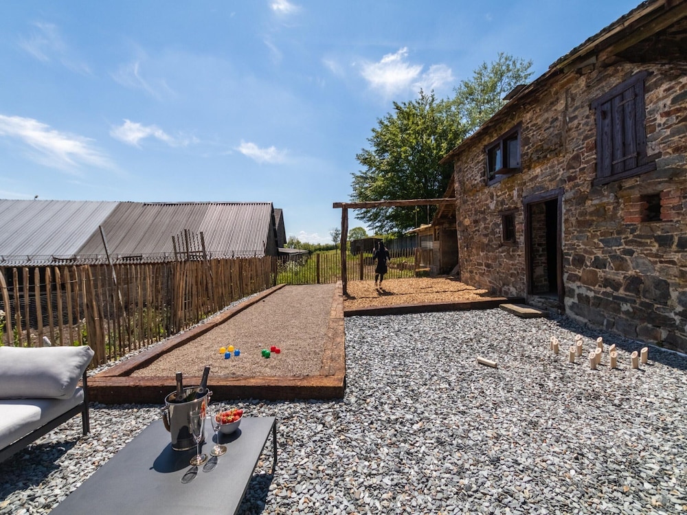 Country House Near Coo Waterfalls With Jacuzzi