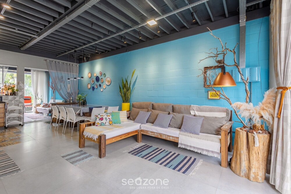 House Near the Beach and Beto Carrero Efp0356