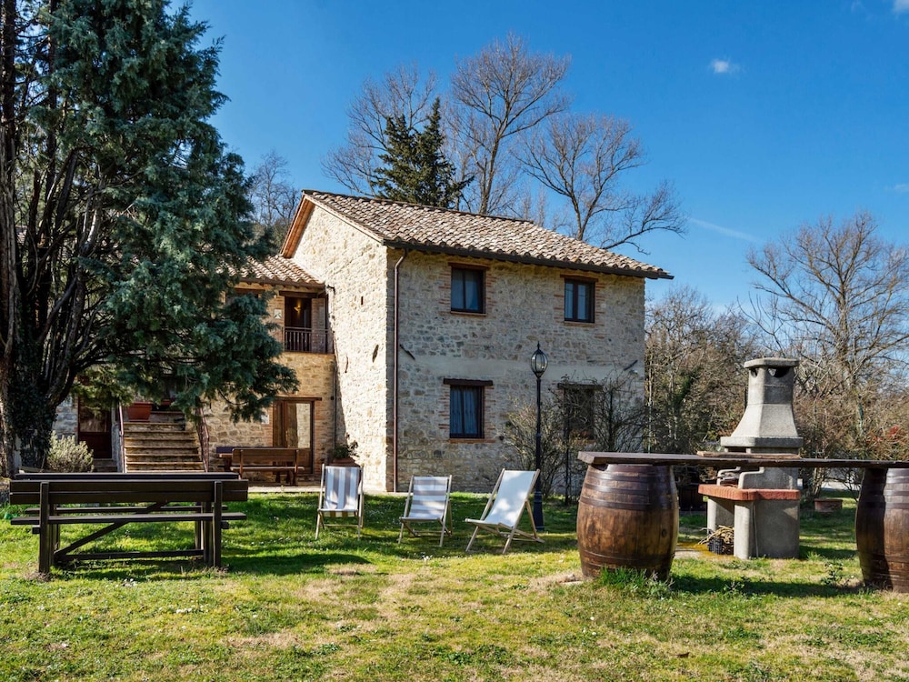 Holiday Home Near Pietrafitta Lake view 4
