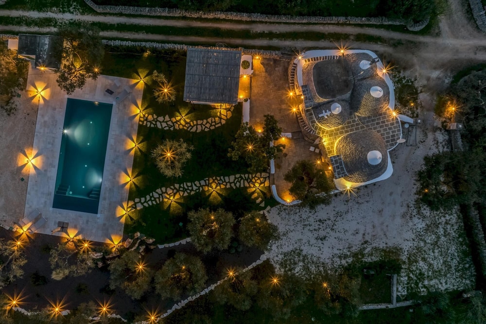 Trullo La Sacchina in Ostuni view 4