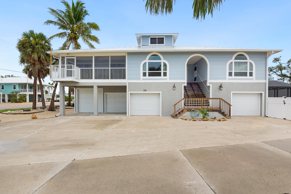 Beach Villa B