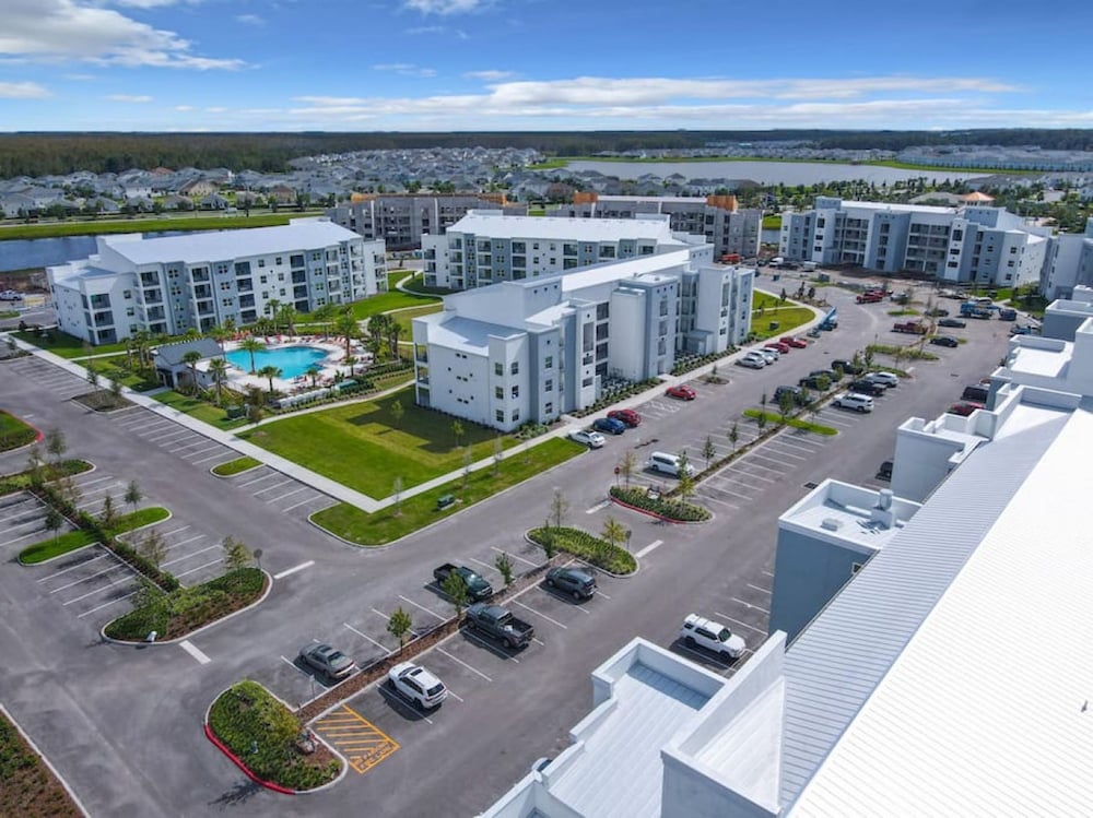 205 Luxury Condo Storey Lake Disney