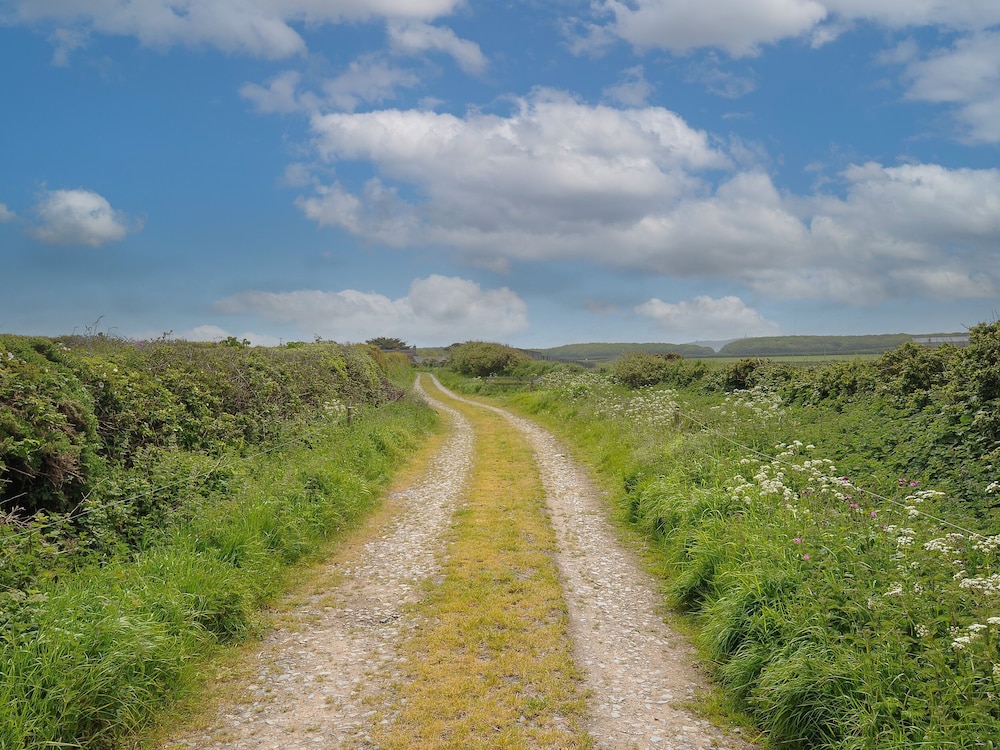 Carvannel Cottages