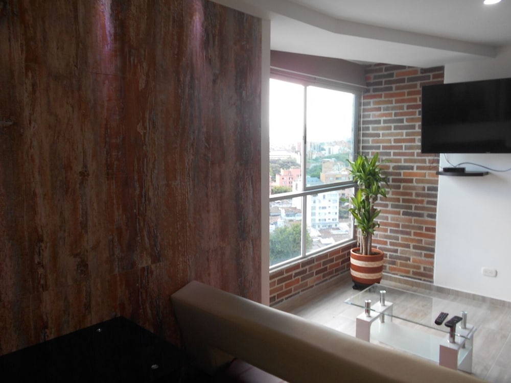 Laureles elegant Spring City Treat