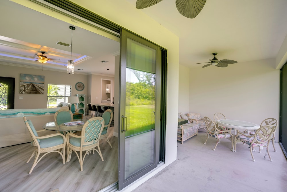 Golf Days & Beach Fun: Port Charlotte Home w/ Yard
