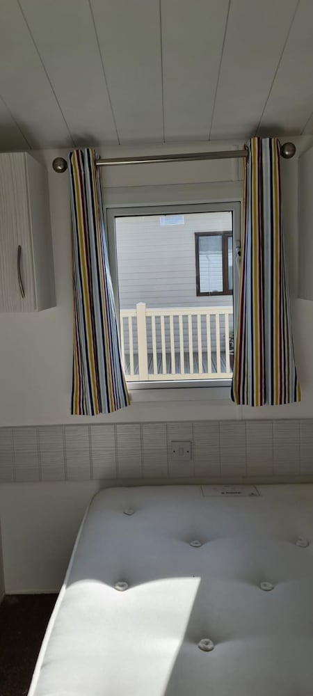 Inviting 3-bed Lodge view 3