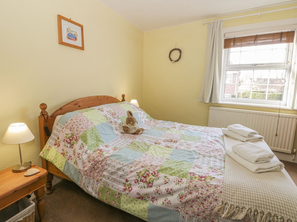 31 Outgang Road view 3