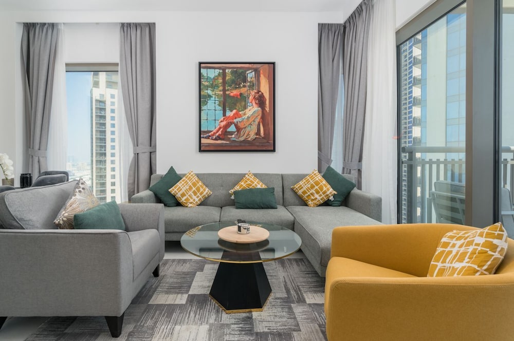New! Luxurious Living Dubai Creek Balcony & View
