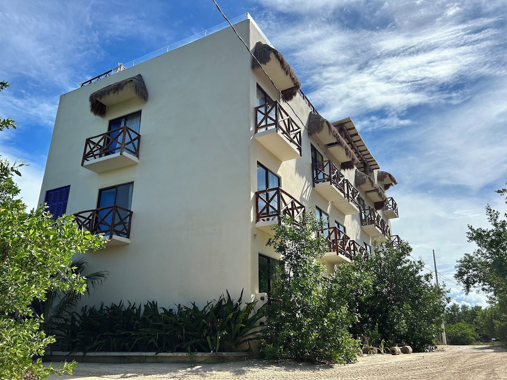 SUNSTEPS CASA HOLBOX