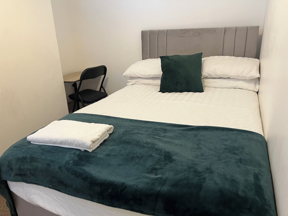 The Coral Guest House Fratton