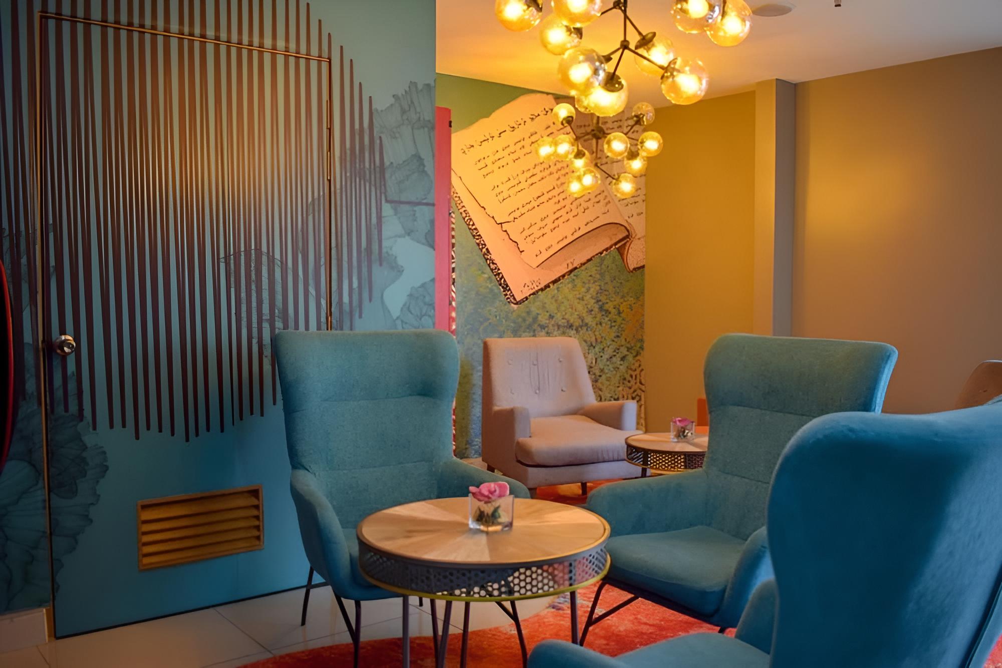 Hotel Living At Dsulaiman