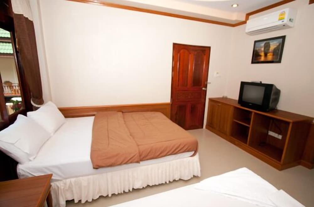 Haad Yao Resort
