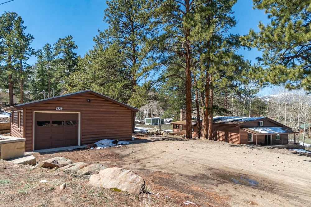 Lazy Elk Retreat - 3 Br Cabin