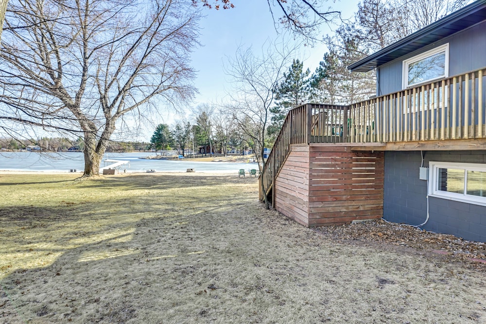 Boat Dock, Hot Tub & Deck: Lakefront Nekoosa Home!
