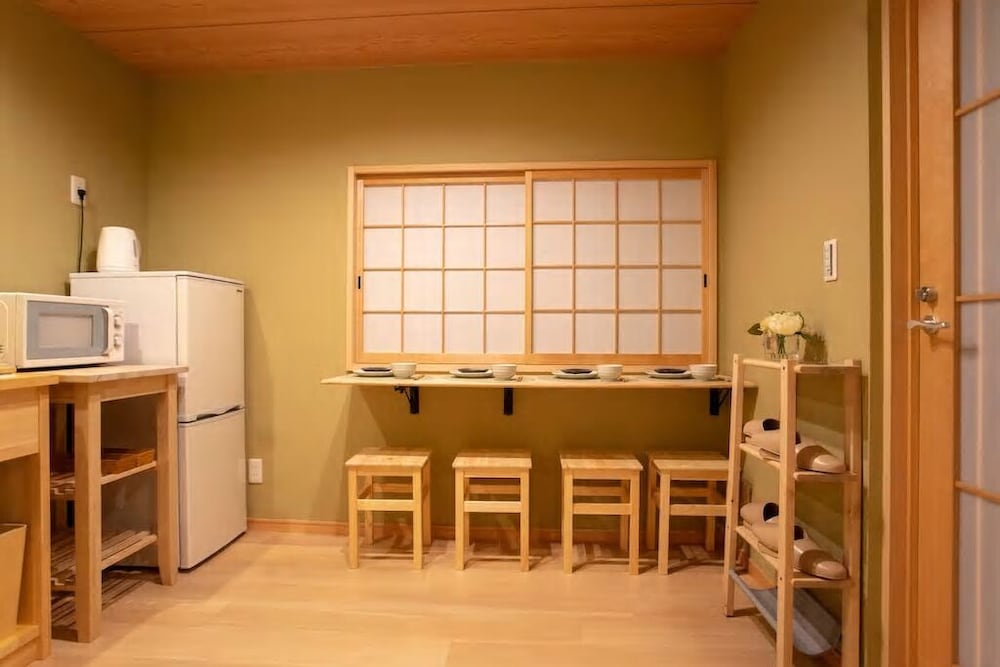 Tsuru Inn-Tsurumibashi