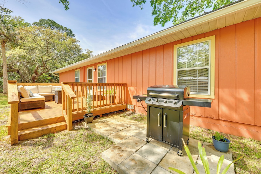 2 Mi to Dtwn: Home w/ Game Room in St Augustine!
