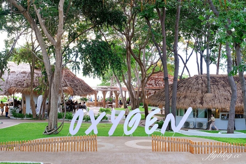 Private Swim Up Pool Apartment on Jomtien Beach Pattaya