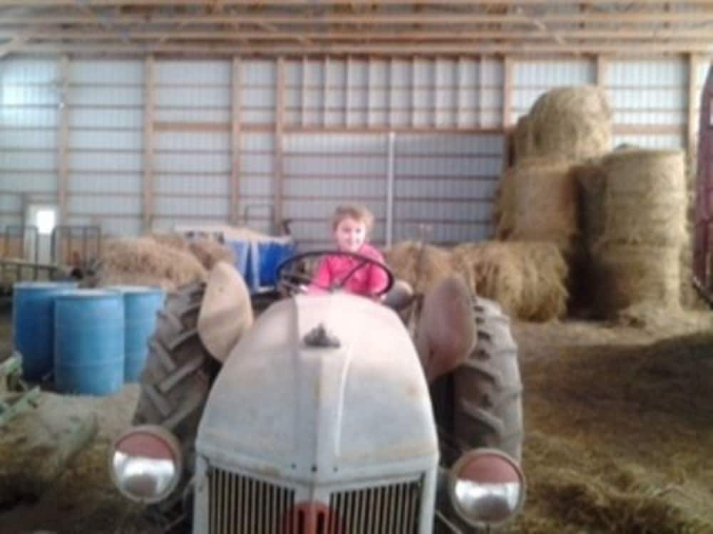 Flint Hill Farm AG
