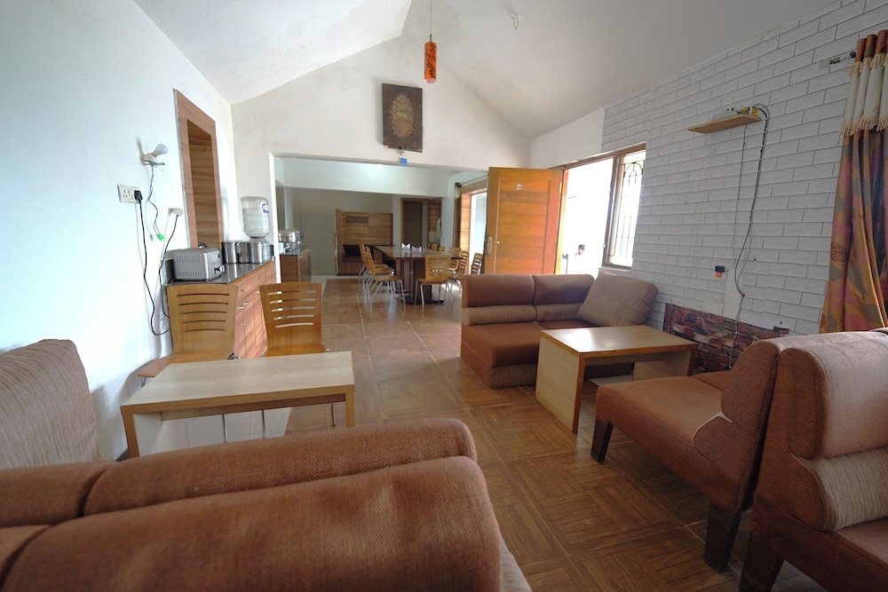Bison Inn Ooty